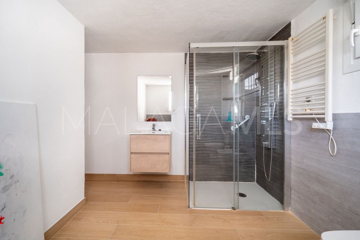 Villa for sale in Viñuela