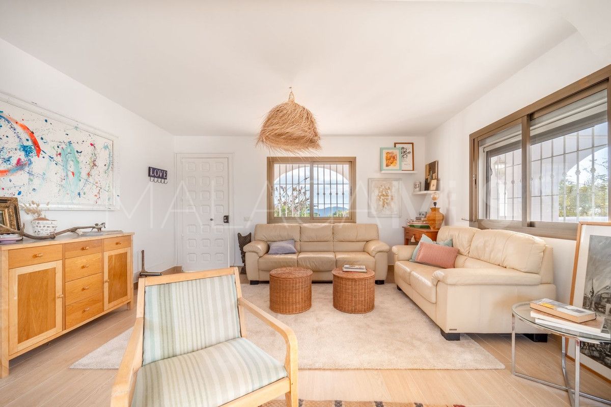 Villa for sale in Viñuela