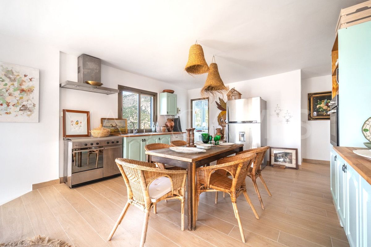 Villa for sale in Viñuela
