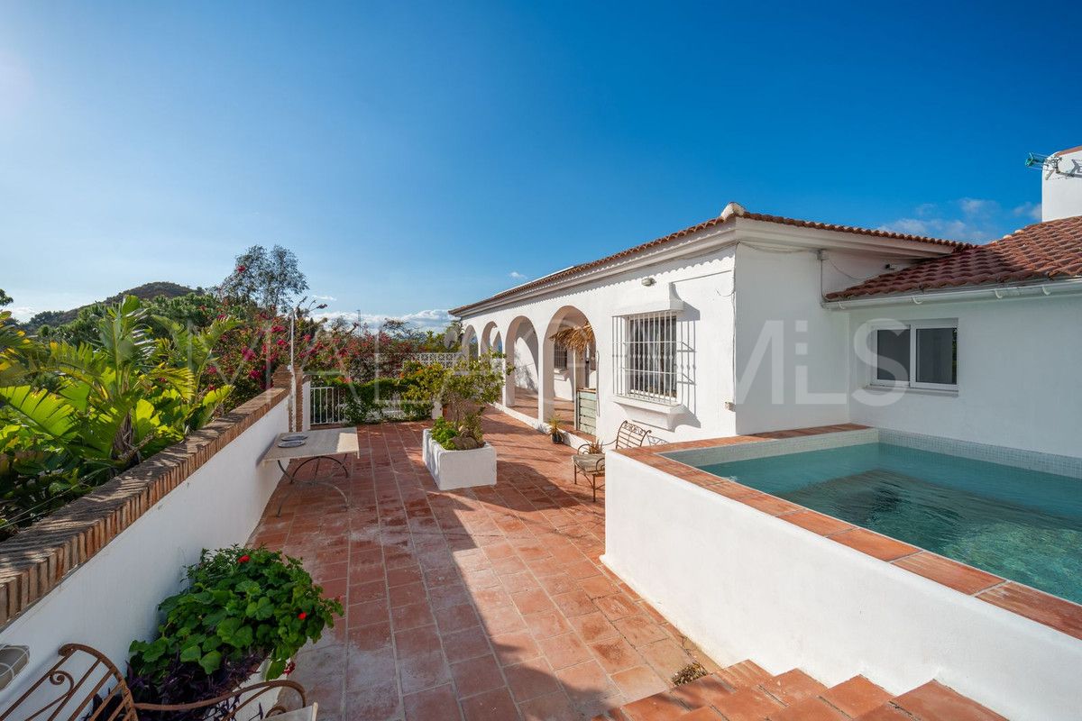 Villa for sale in Viñuela