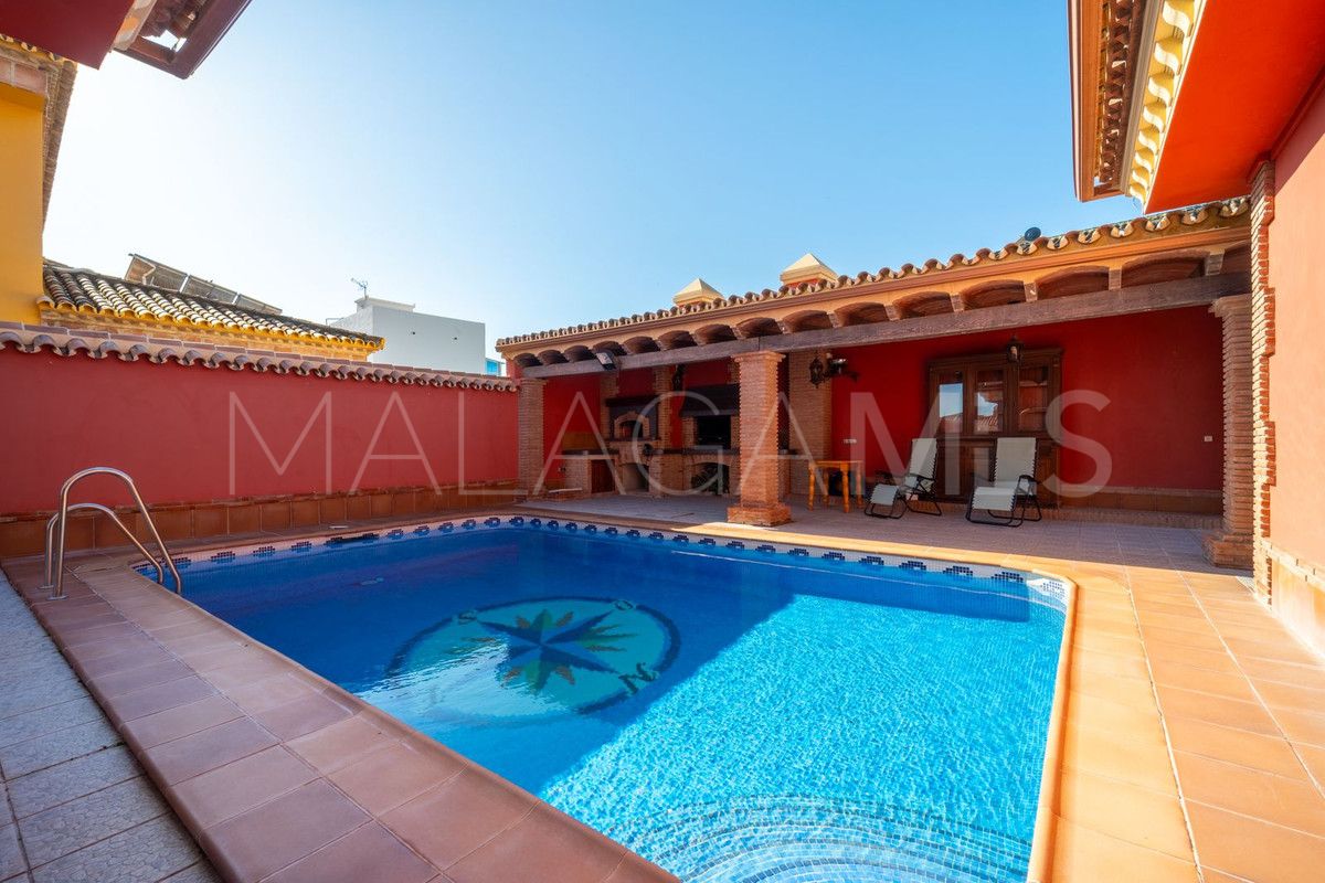 Se vende villa in Mijas with 3 bedrooms