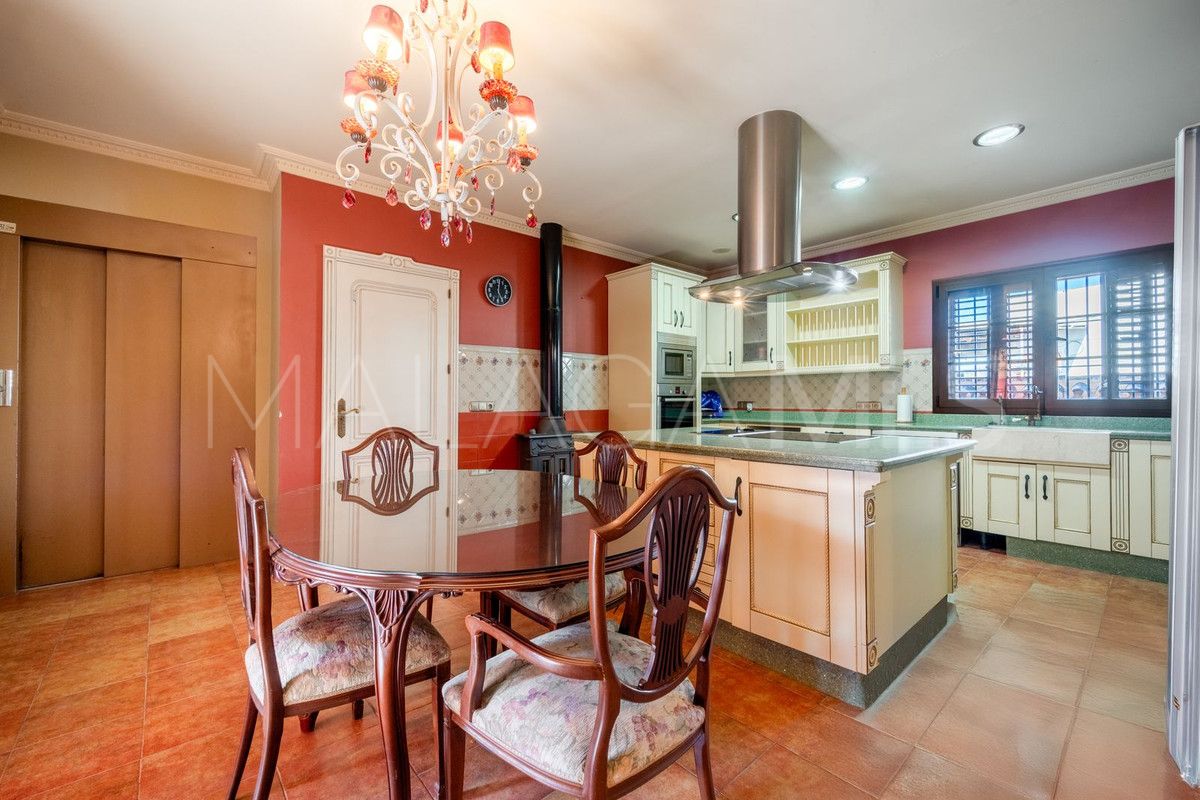 Se vende villa in Mijas with 3 bedrooms