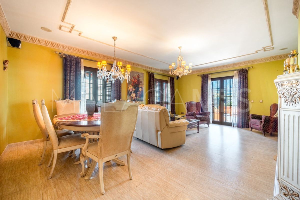 Se vende villa in Mijas with 3 bedrooms