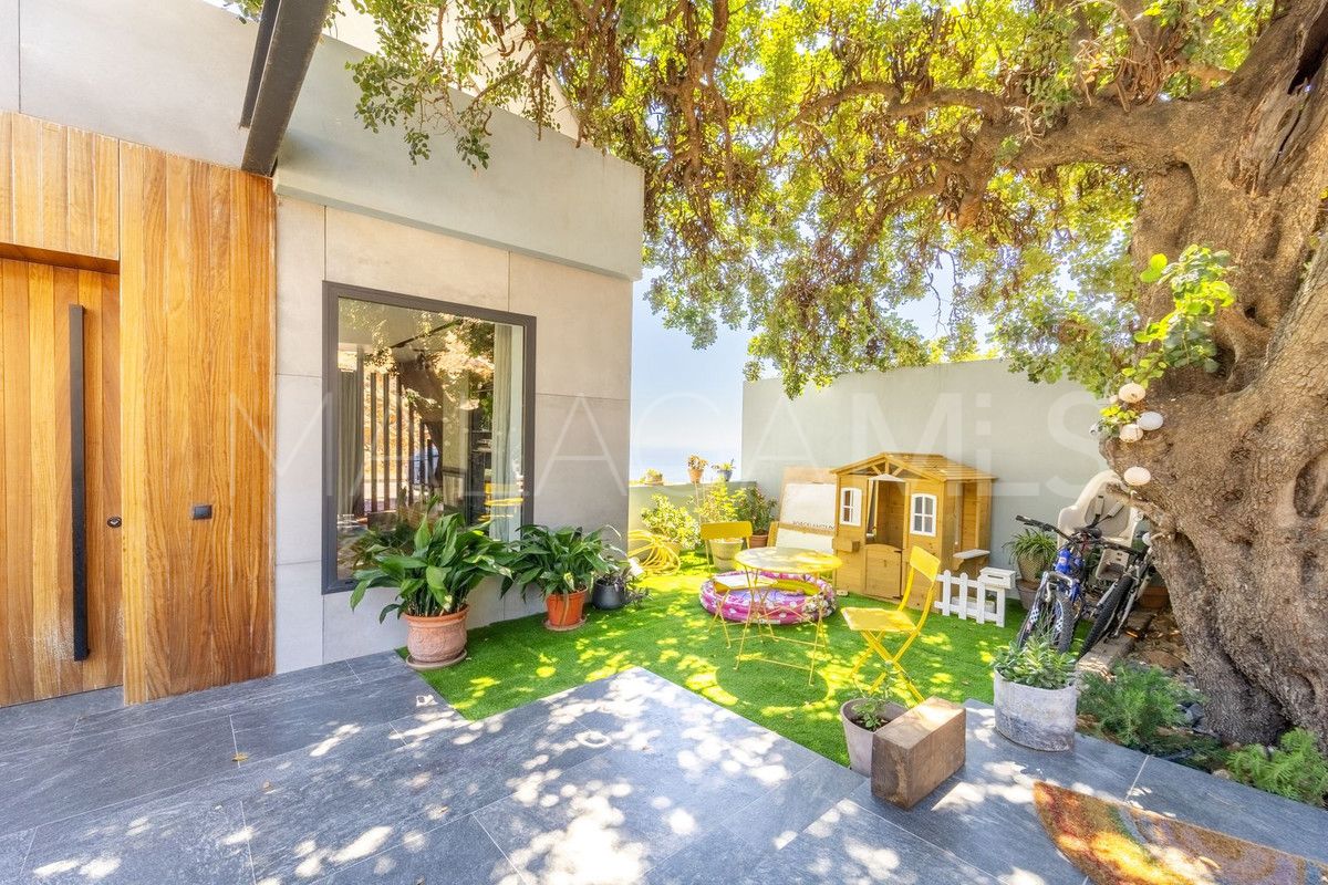 Villa for sale in Mijas
