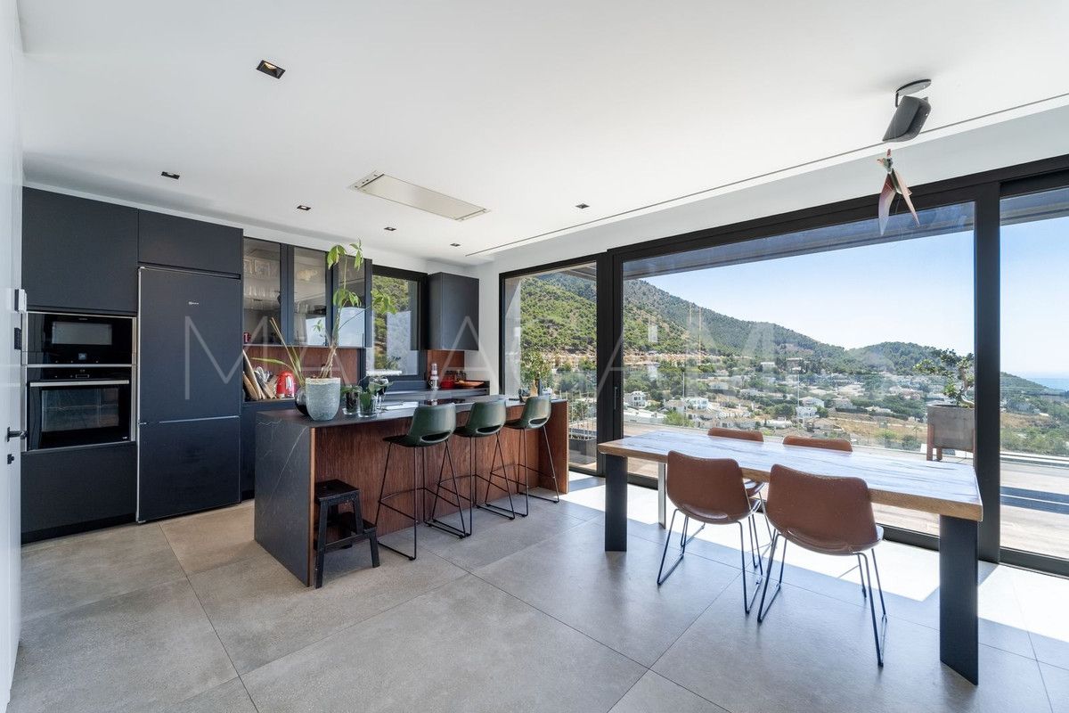 Villa for sale in Mijas