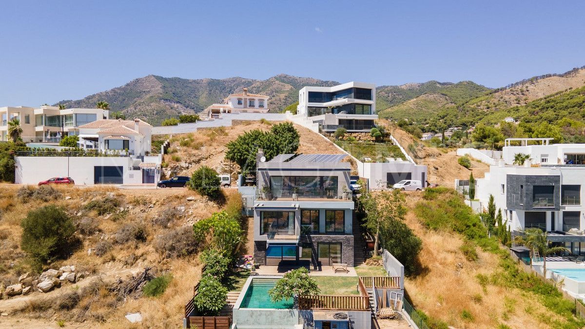 Villa for sale in Mijas