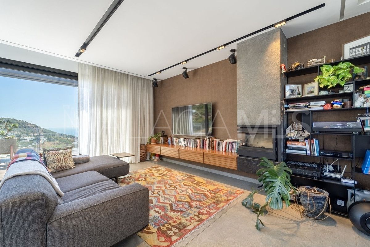 Villa for sale in Mijas