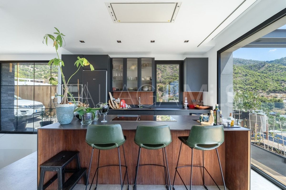 Villa for sale in Mijas