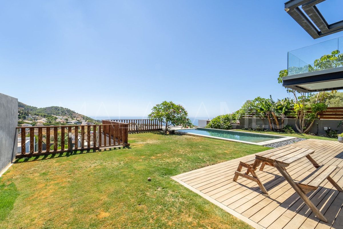 Villa for sale in Mijas