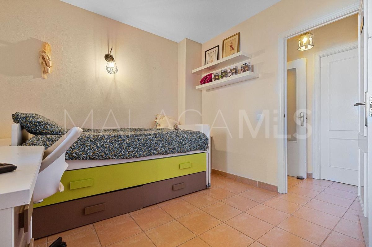 Buy apartamento de 2 bedrooms in Fuengirola