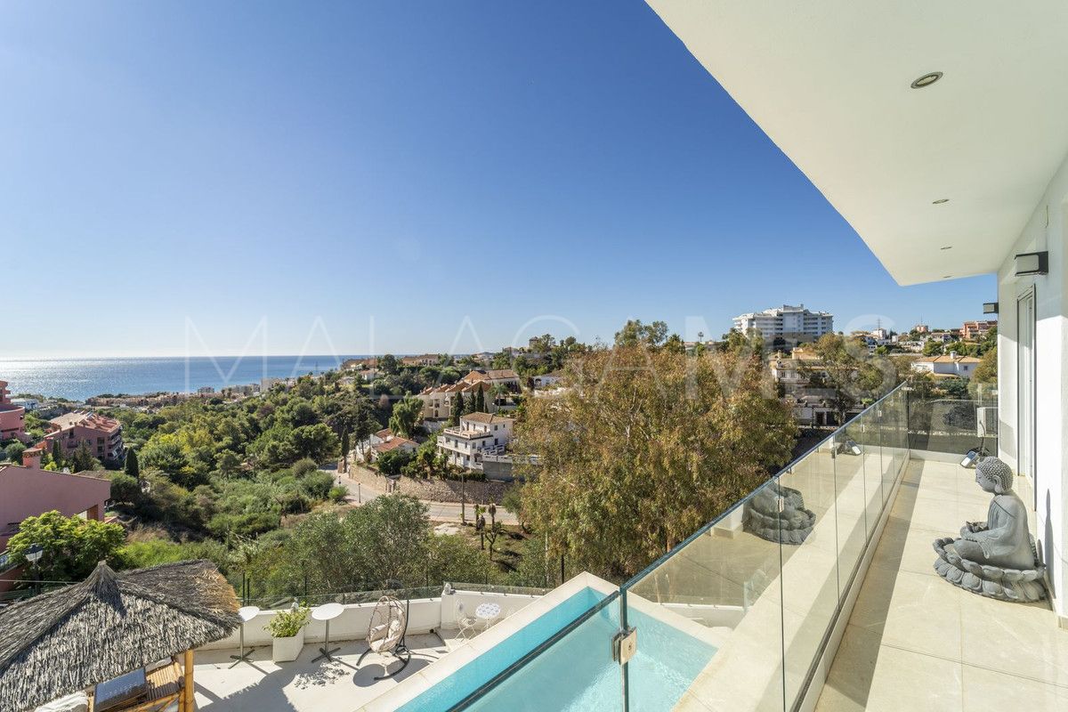 Villa for sale in Fuengirola