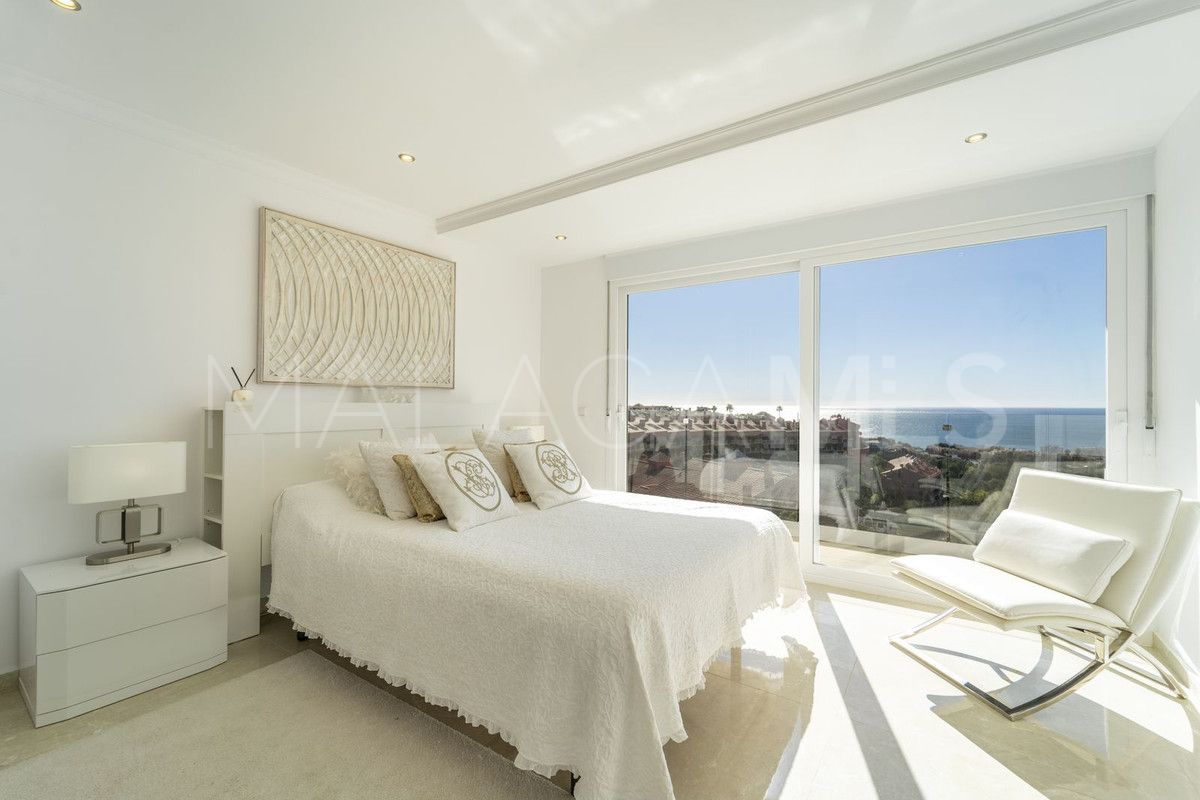 Villa for sale in Fuengirola