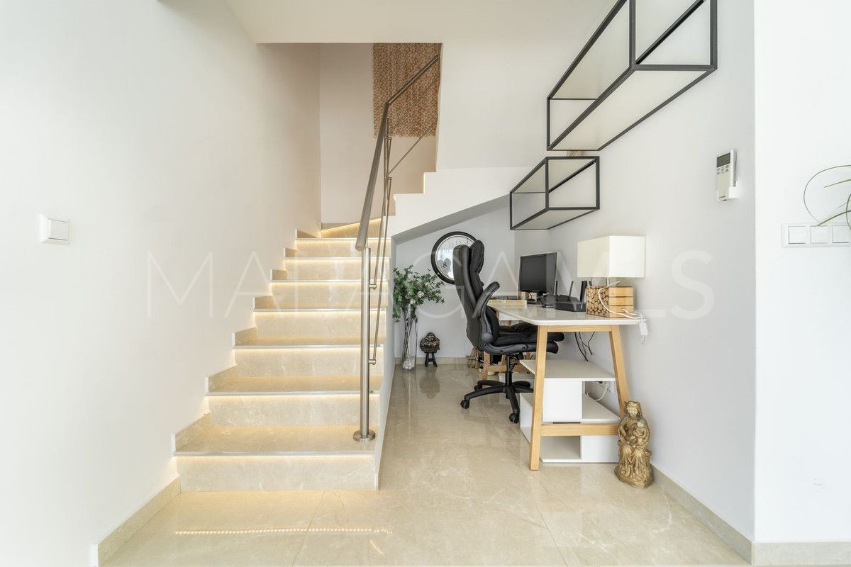 Villa for sale in Fuengirola