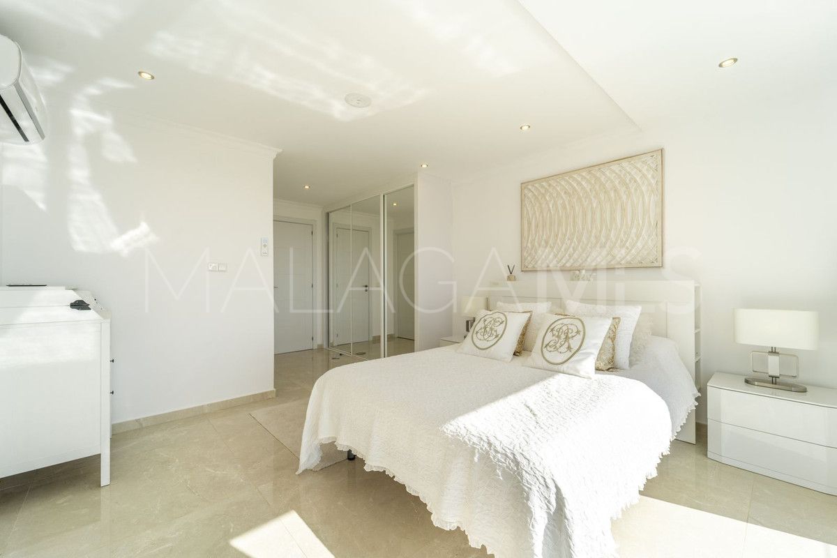 Villa for sale in Fuengirola
