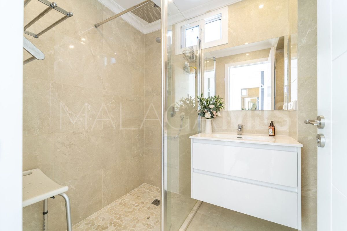 Villa for sale in Fuengirola
