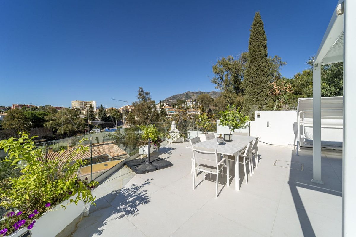 Villa for sale in Fuengirola