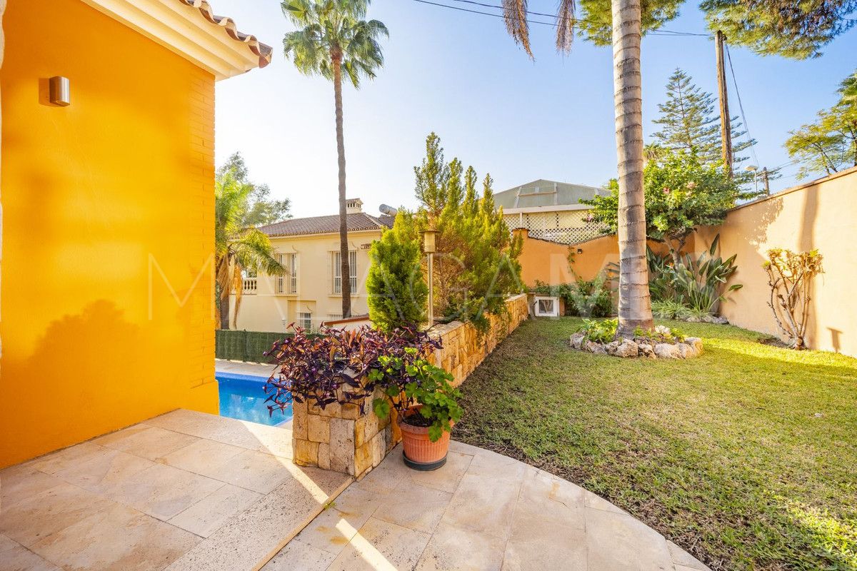 Villa for sale in El Candado
