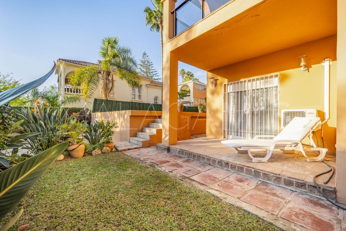 Villa for sale in El Candado