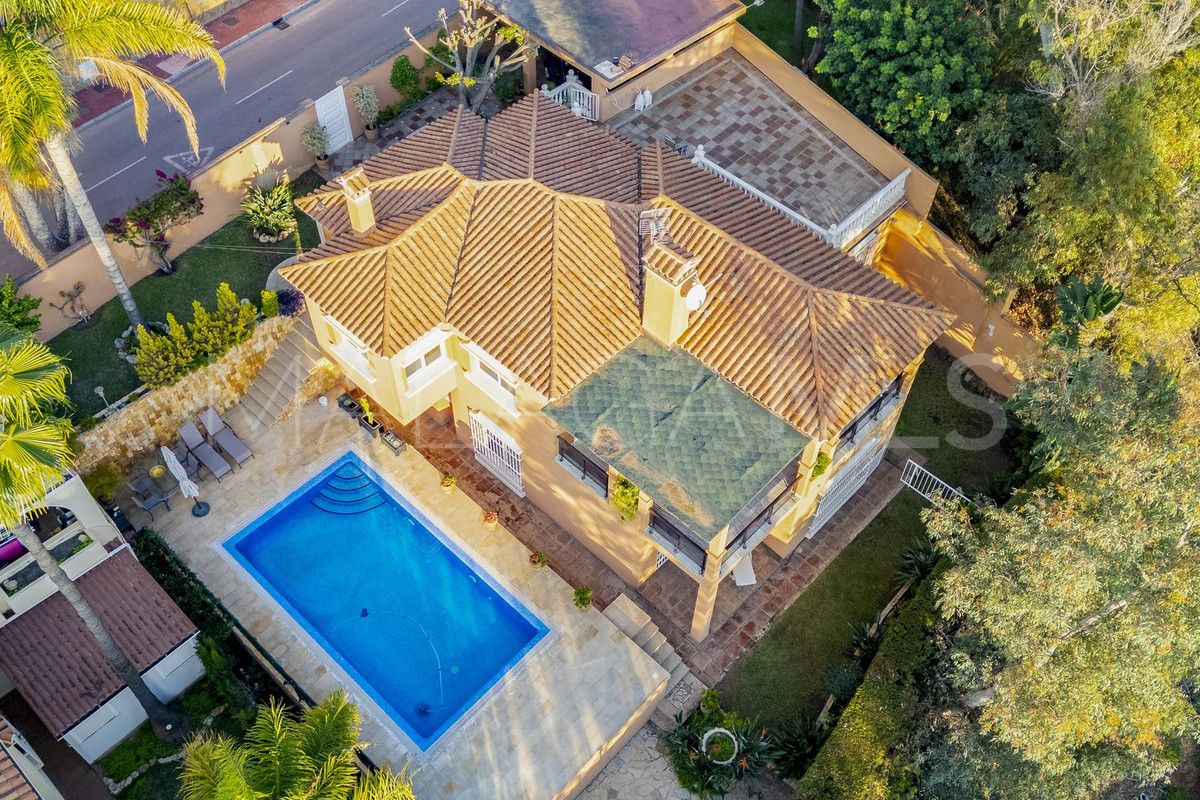 Villa for sale in El Candado