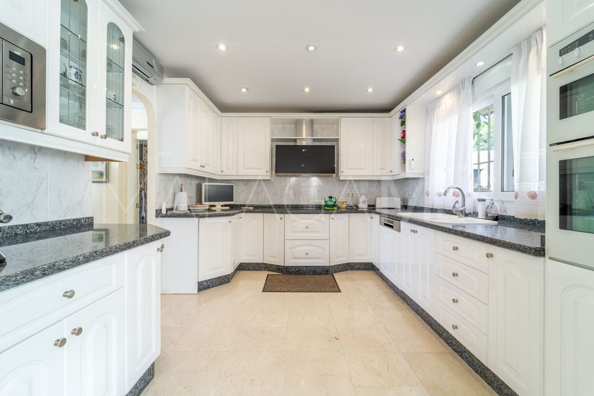Villa for sale in Benalmadena Costa