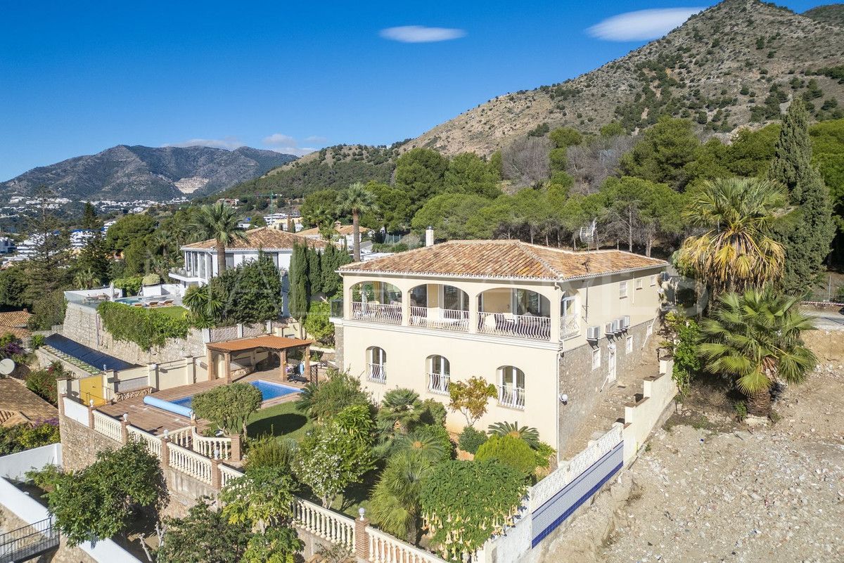 Villa for sale in Benalmadena Costa