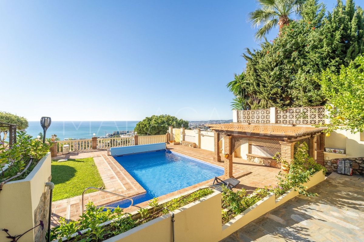 Villa for sale in Benalmadena Costa