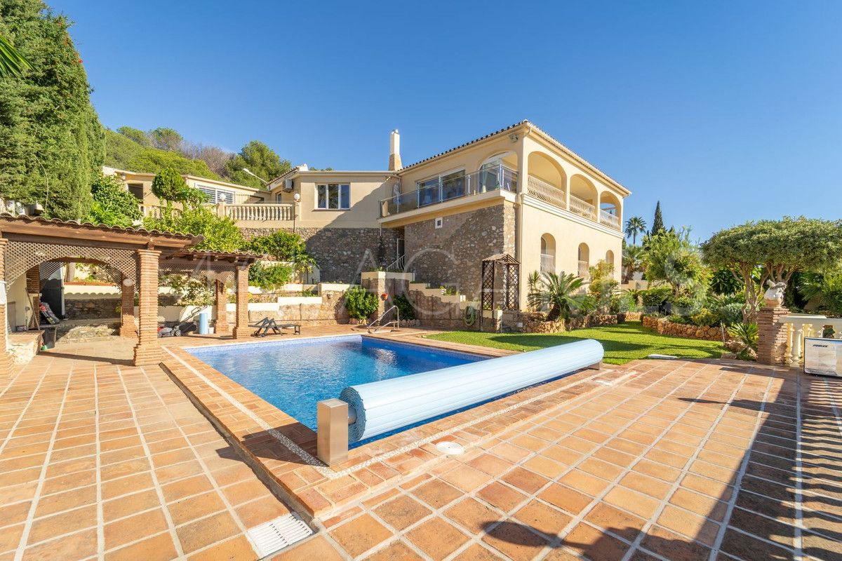 Villa for sale in Benalmadena Costa