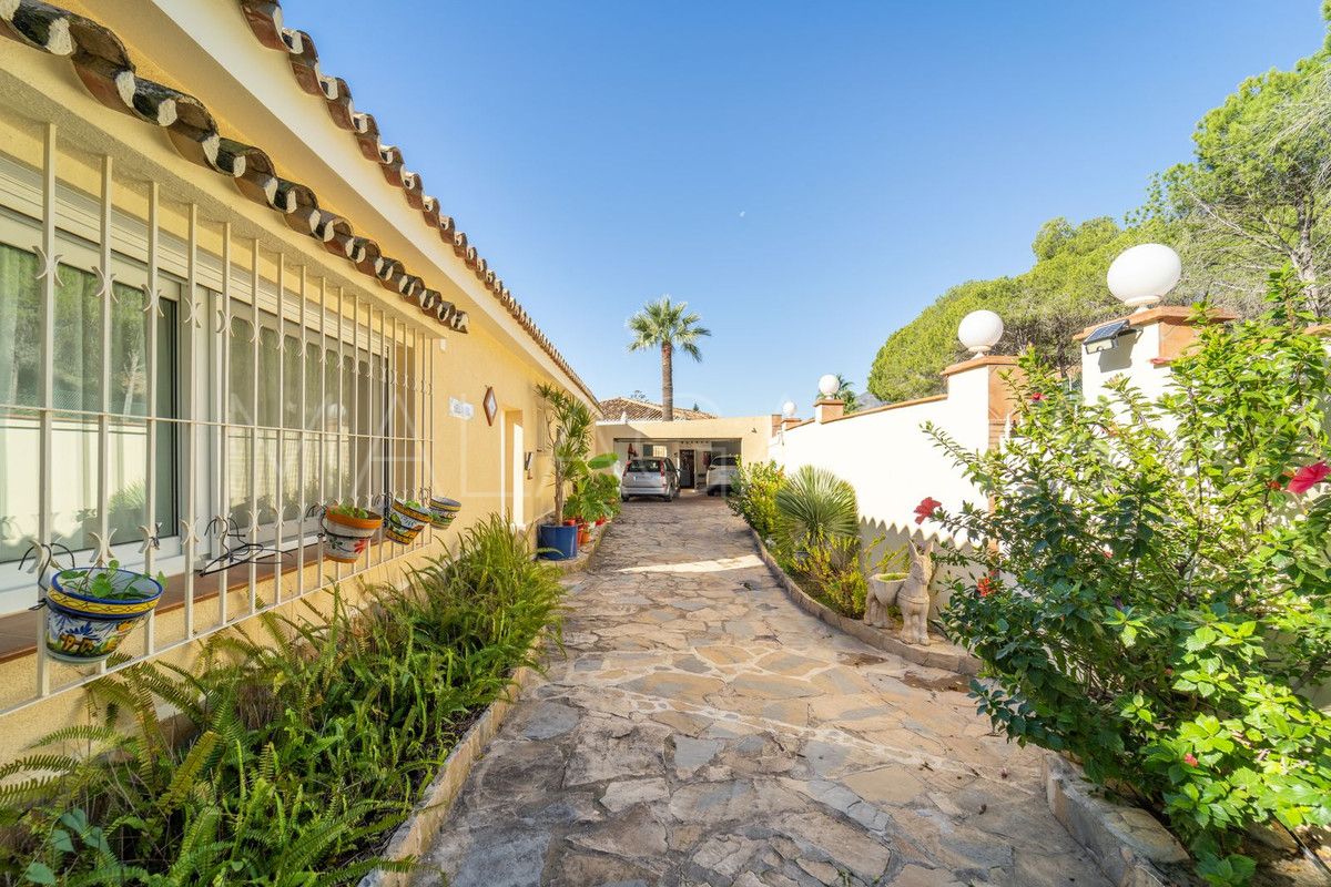 Villa for sale in Benalmadena Costa