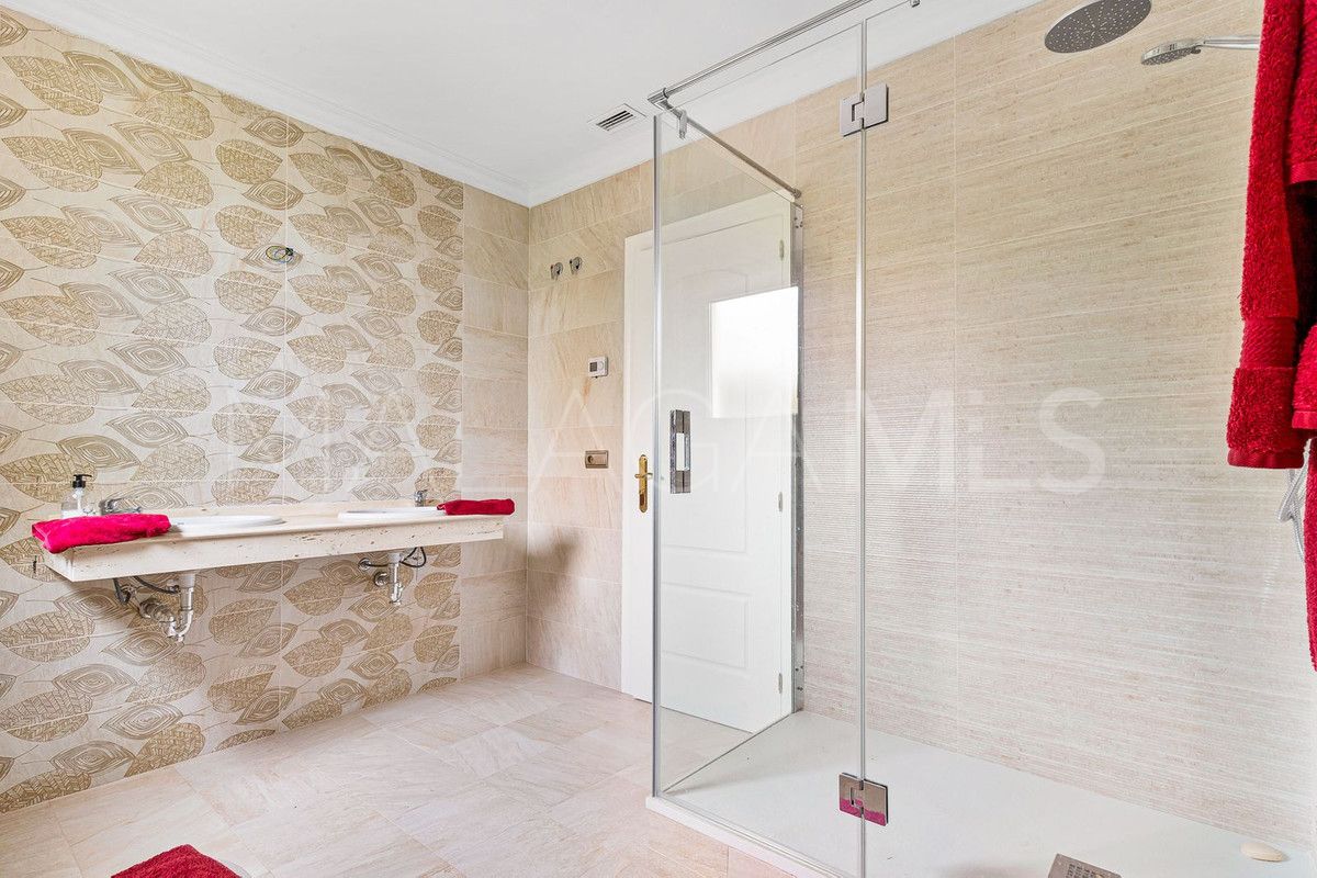 Villa for sale in La Cala Golf Resort