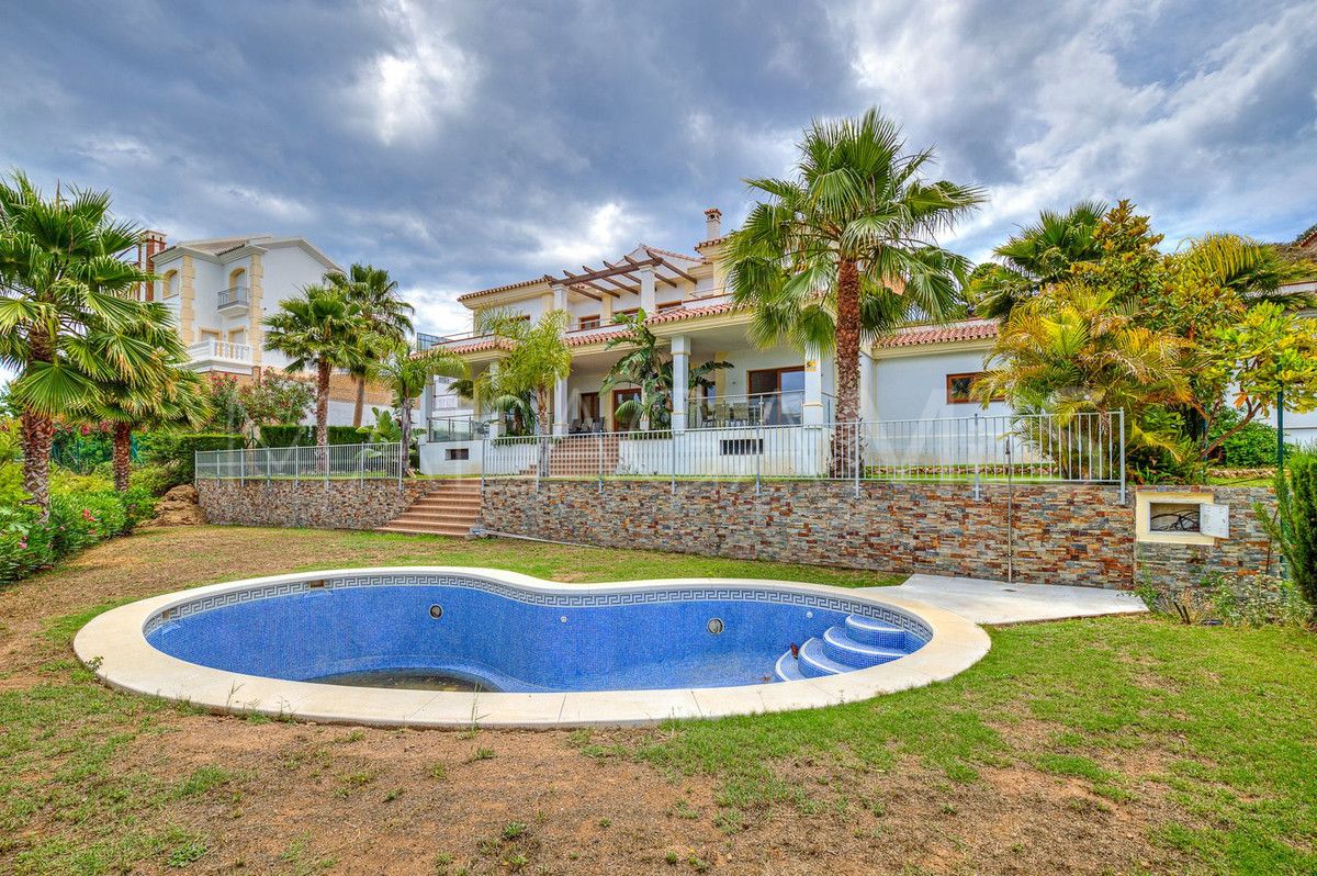 Villa for sale in La Cala Golf Resort