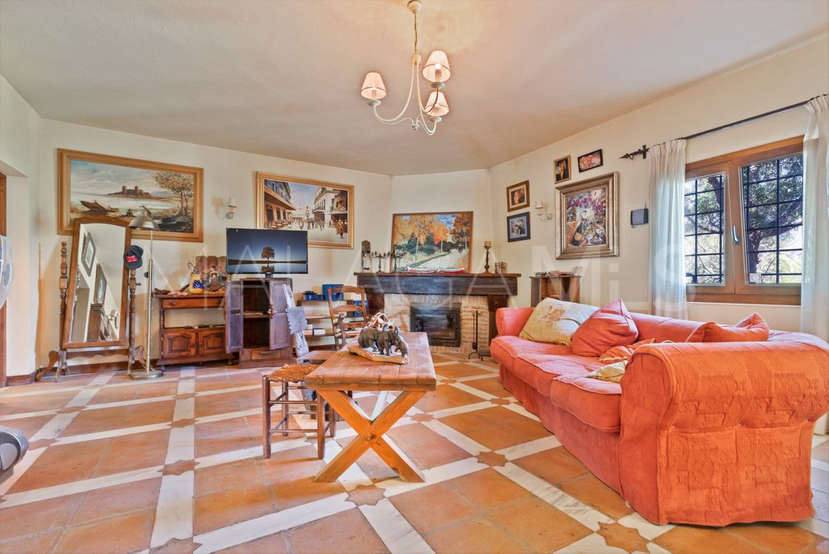 Finca for sale in Mijas Costa