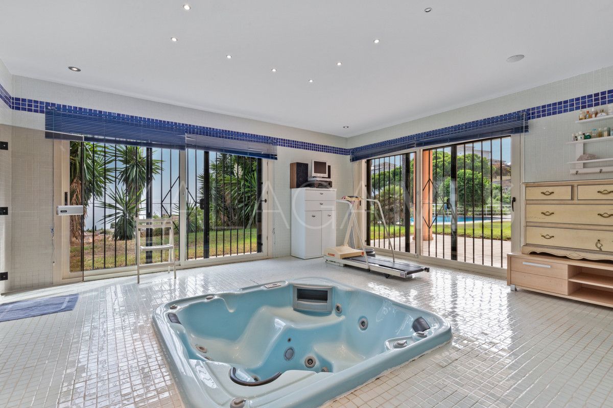 6 bedrooms villa in Benalmadena for sale