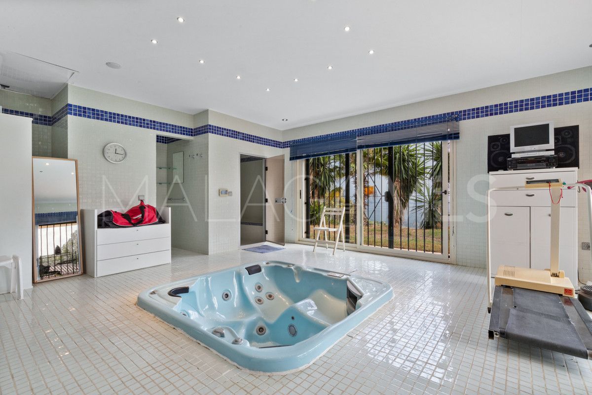 6 bedrooms villa in Benalmadena for sale