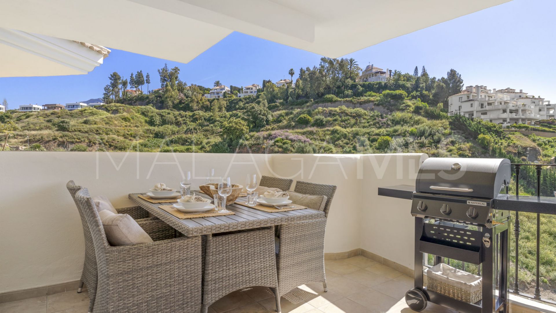 Lägenhet for sale in Nueva Andalucia