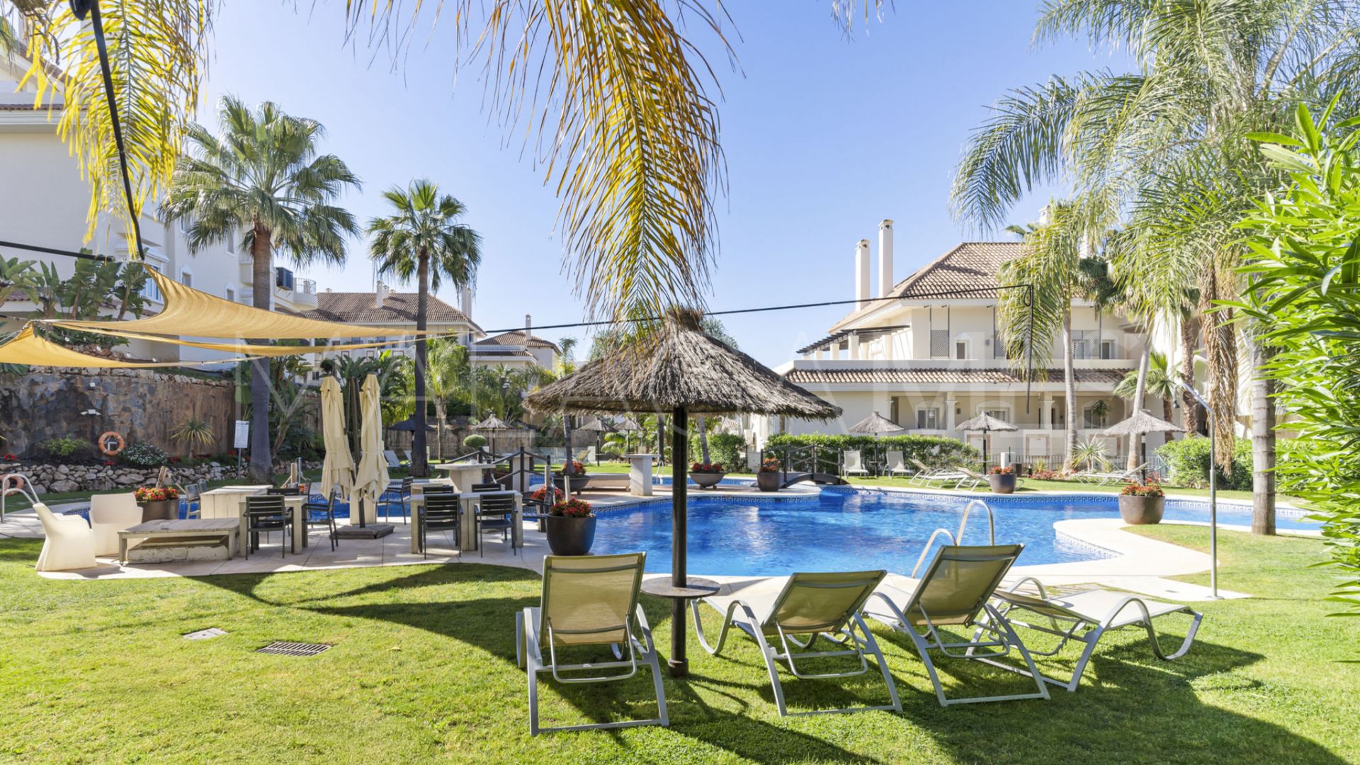 Lägenhet for sale in Nueva Andalucia