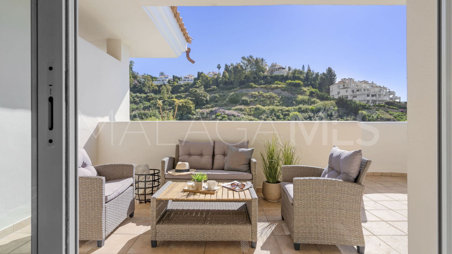 Lägenhet for sale in Nueva Andalucia