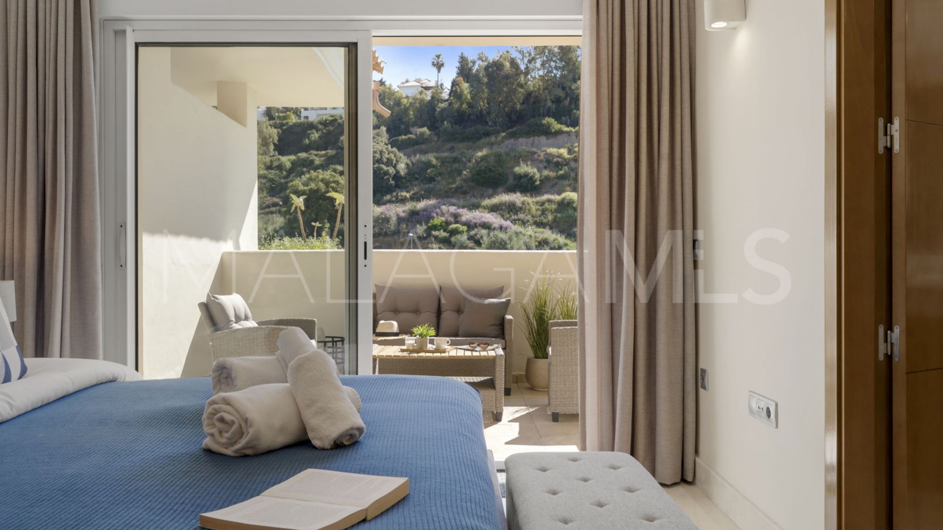 Lägenhet for sale in Nueva Andalucia