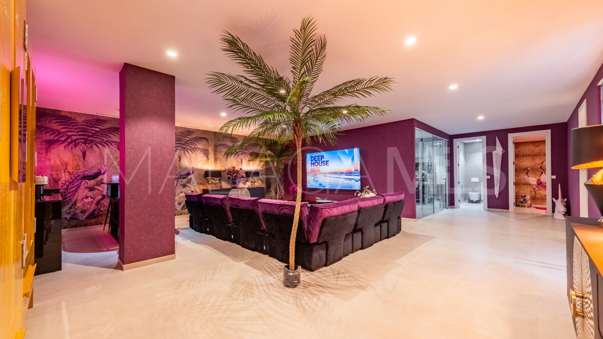 Villa for sale in Calanova Golf