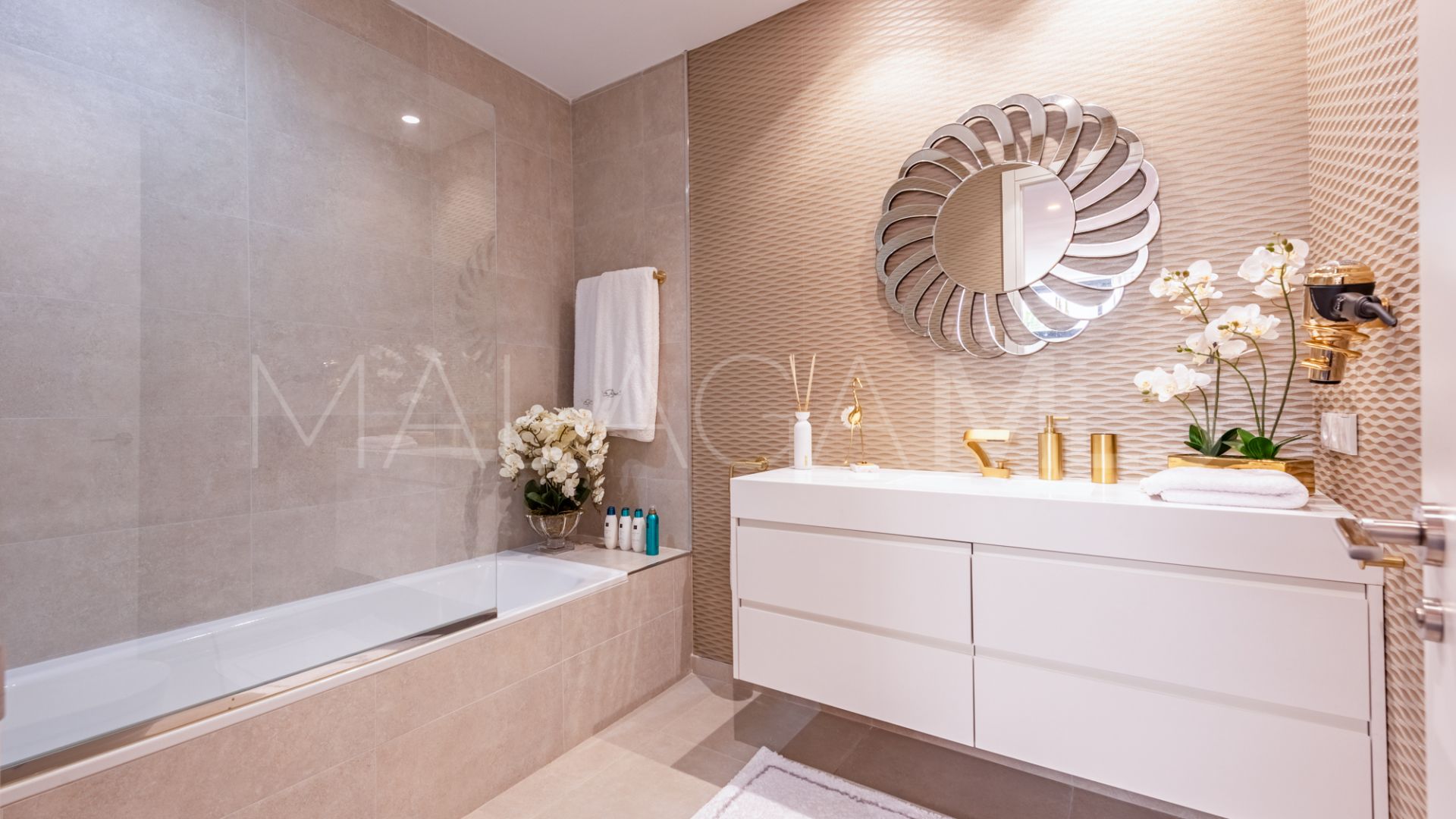 Villa for sale in Calanova Golf