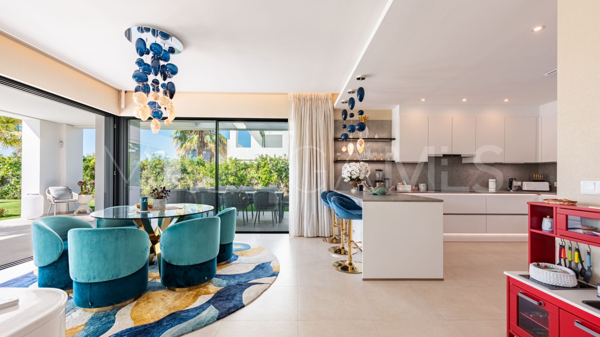 Villa for sale in Calanova Golf