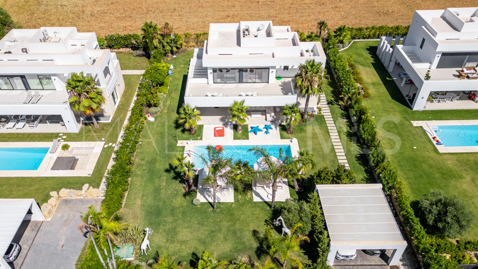 Villa for sale in Calanova Golf