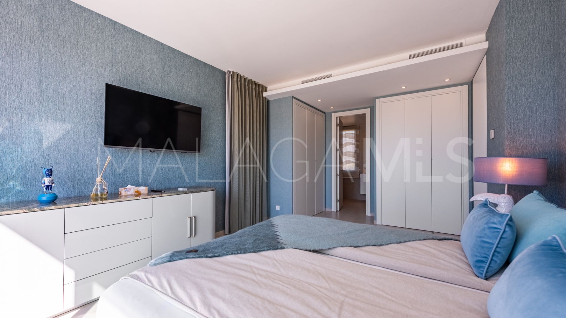 Villa for sale in Calanova Golf