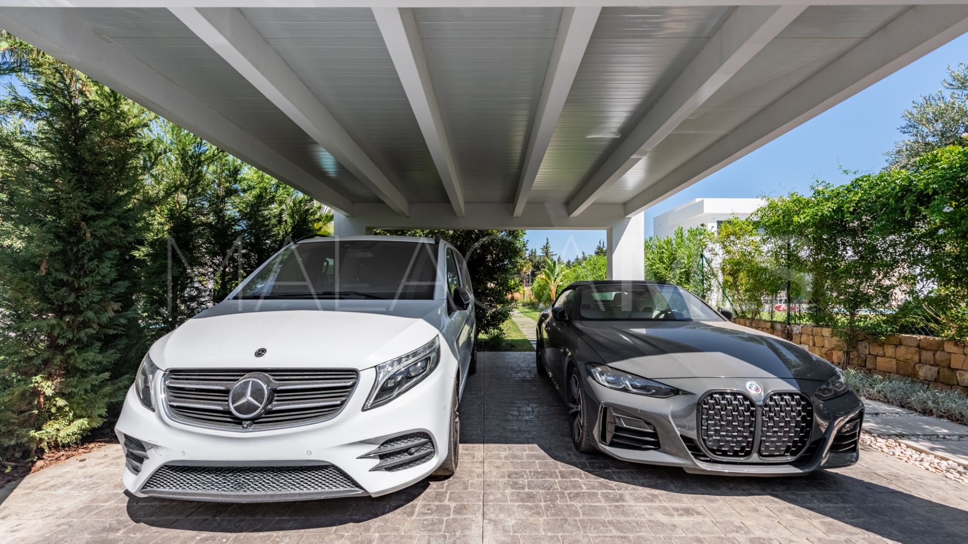 Villa for sale in Calanova Golf