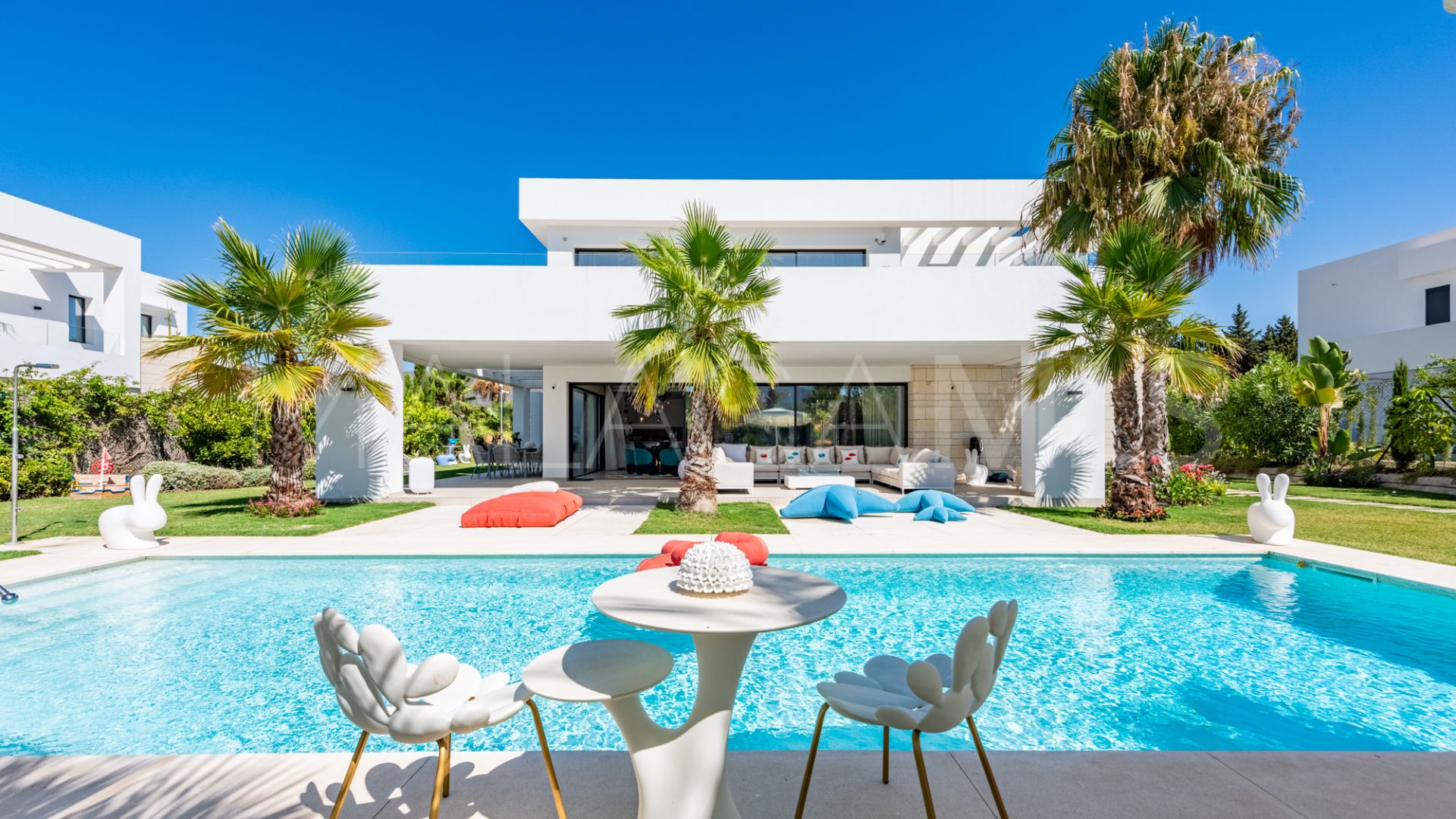 Villa for sale in Calanova Golf