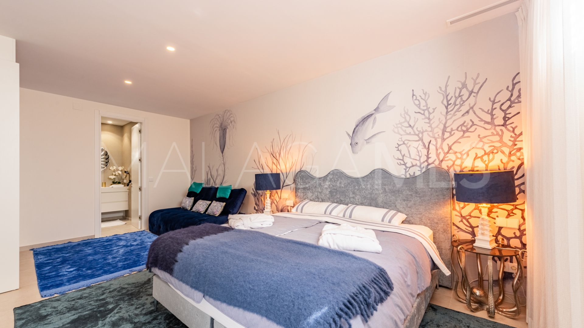 Villa for sale in Calanova Golf