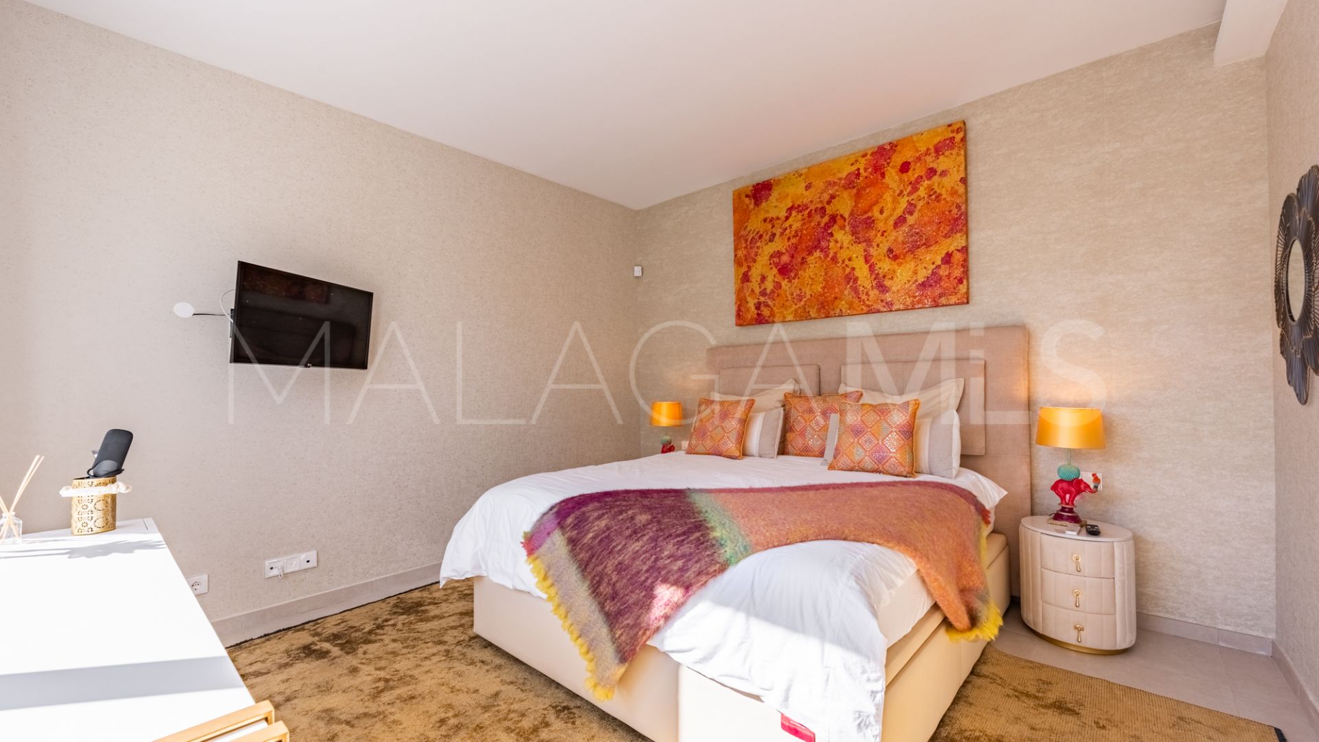 Villa for sale in Calanova Golf