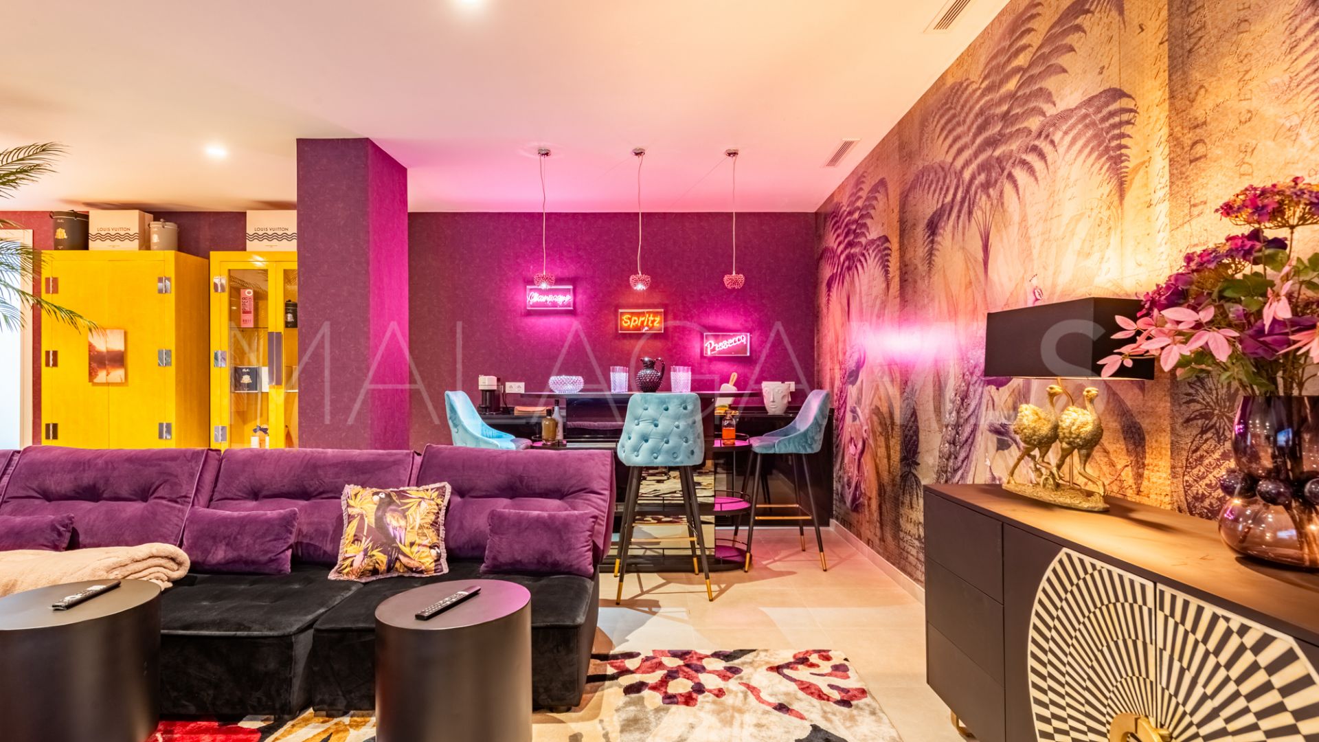 Villa for sale in Calanova Golf