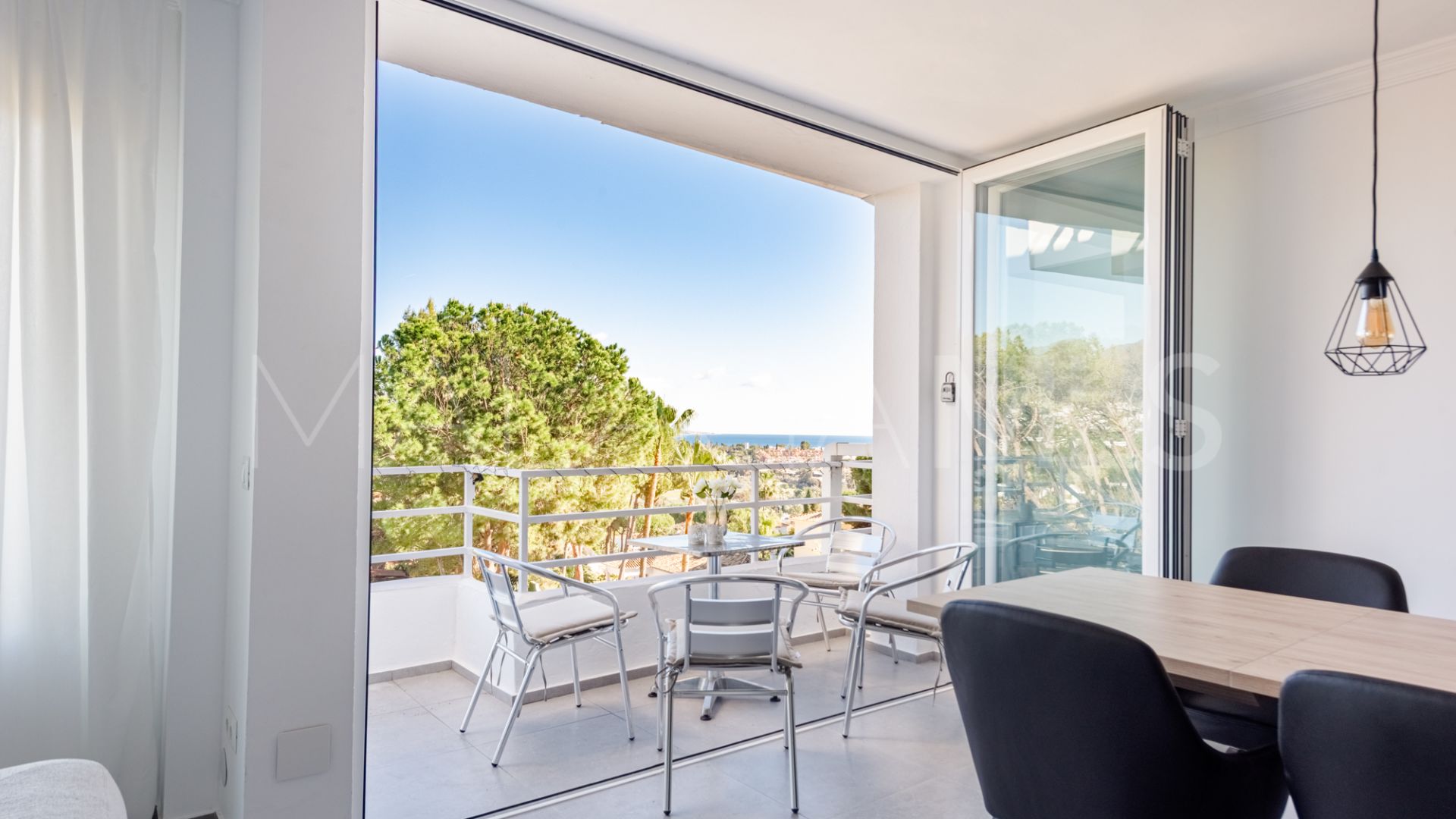 Ground floor duplex for sale in Nueva Andalucia