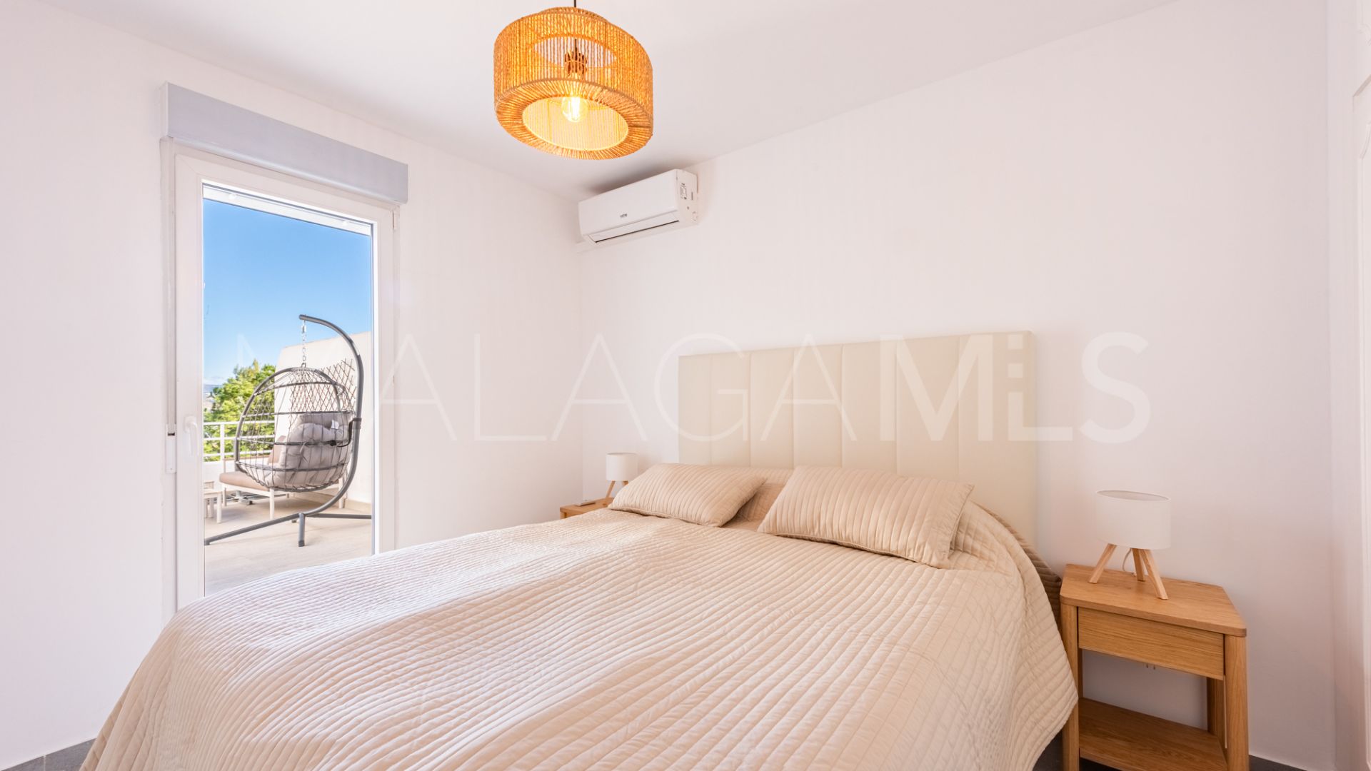 Ground floor duplex for sale in Nueva Andalucia