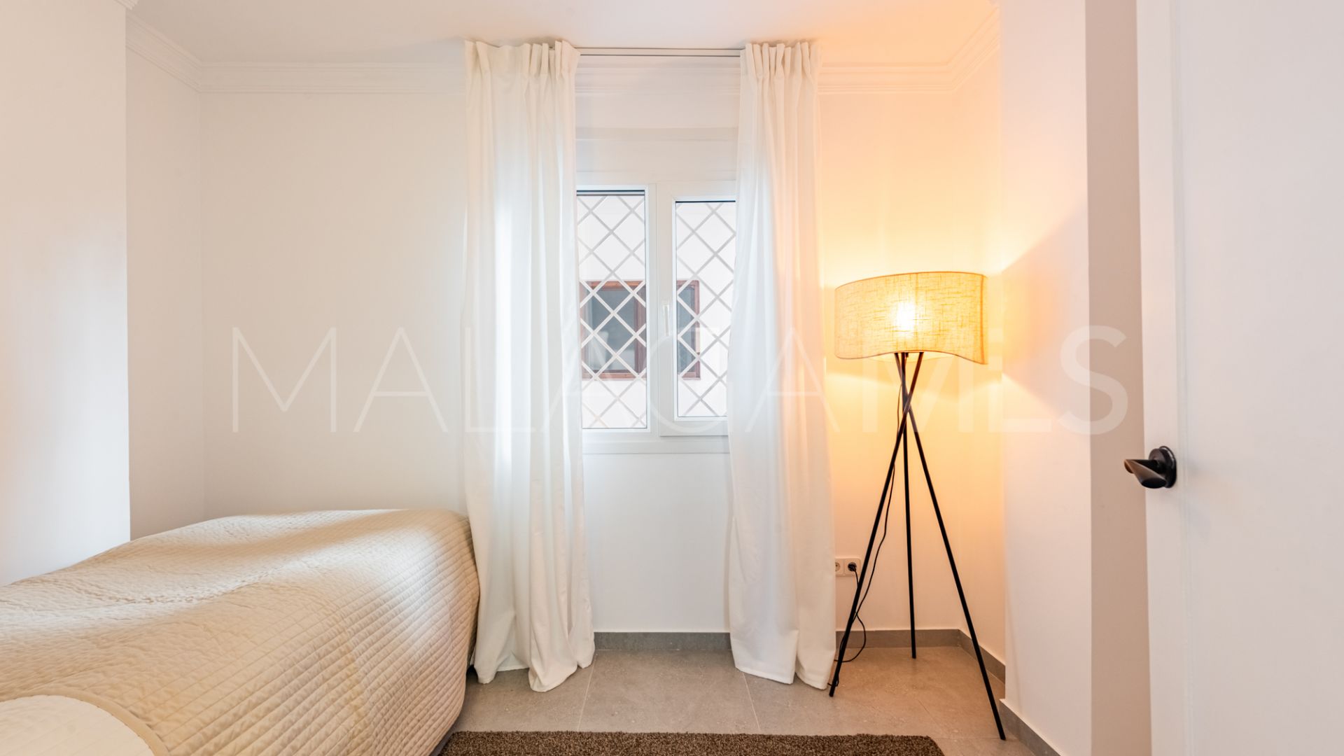 Ground floor duplex for sale in Nueva Andalucia